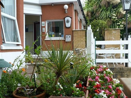 Oaklands House - Adults Only Hotel Brading Kültér fotó