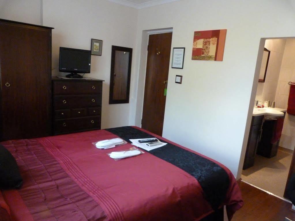 Oaklands House - Adults Only Hotel Brading Kültér fotó